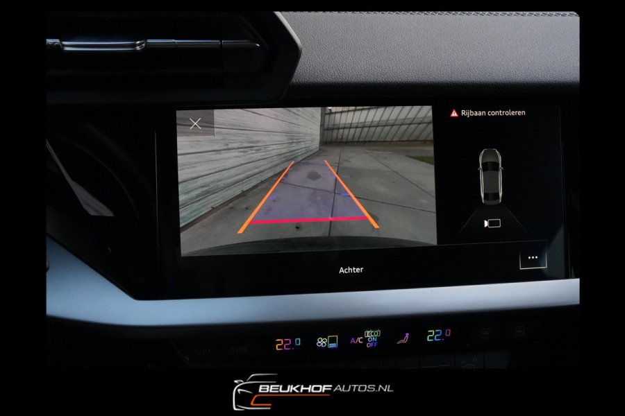 Audi A3 Limousine 30 TFSI S-Line Maxton Navi Carplay Camera