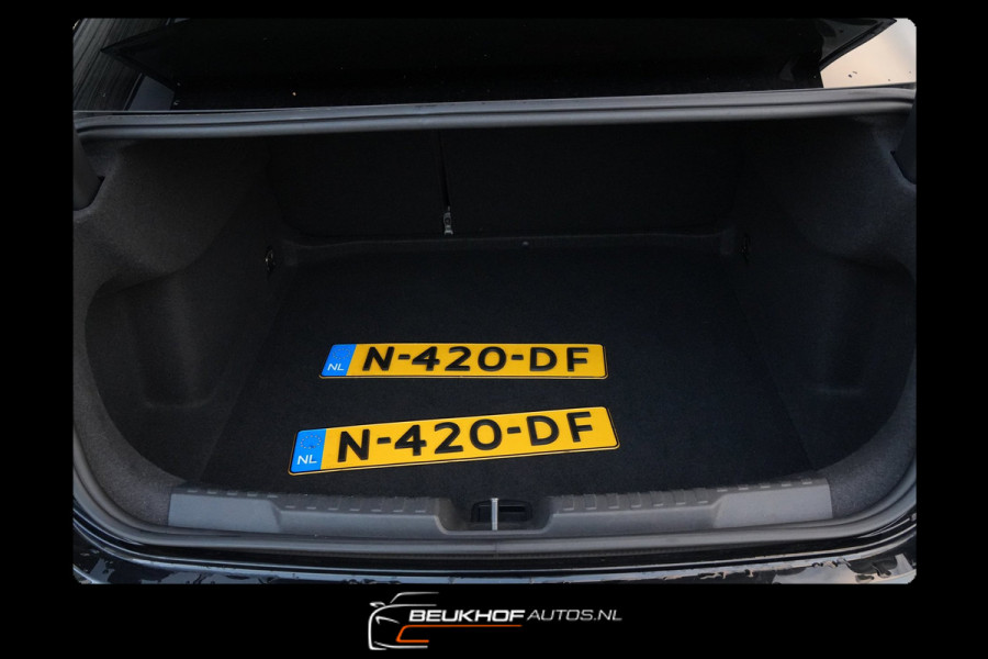 Audi A3 Limousine 30 TFSI S-Line Maxton Navi Carplay Camera