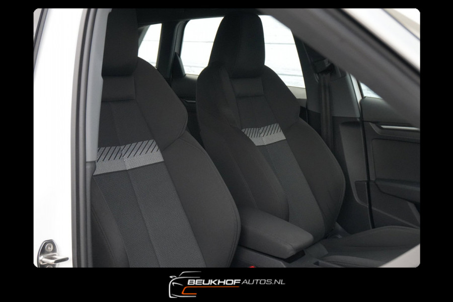 Audi A3 Sportback 30 TFSI Business edition Nav Parkeersensor