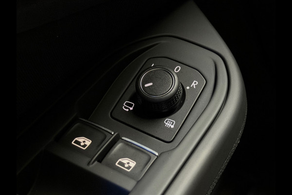 Volkswagen Golf 1.4 eHybrid GTE |PANO|VIRTUAL|IQ LIGHT|CAMERA|DEALER ONDERHOUDEN|STOEL+STUUR VERWARMING|CARPLAY|DODEHOEK ASSISTENT