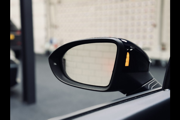 Volkswagen Golf Variant 1.0 eTSI Life Business | 18" | Camera | Trekhaak