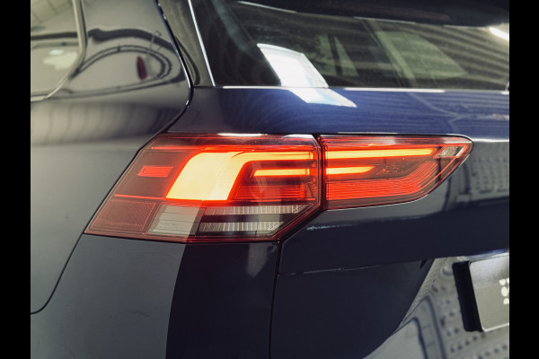 Volkswagen Golf Variant 1.0 eTSI Life Business | 18" | Camera | Trekhaak