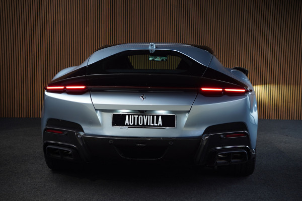 Ferrari 12Cilindri 6.5 V12 Full Carbon Lift Panorama
