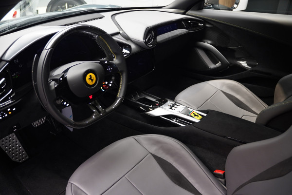 Ferrari 12Cilindri 6.5 V12 Full Carbon Lift Panorama