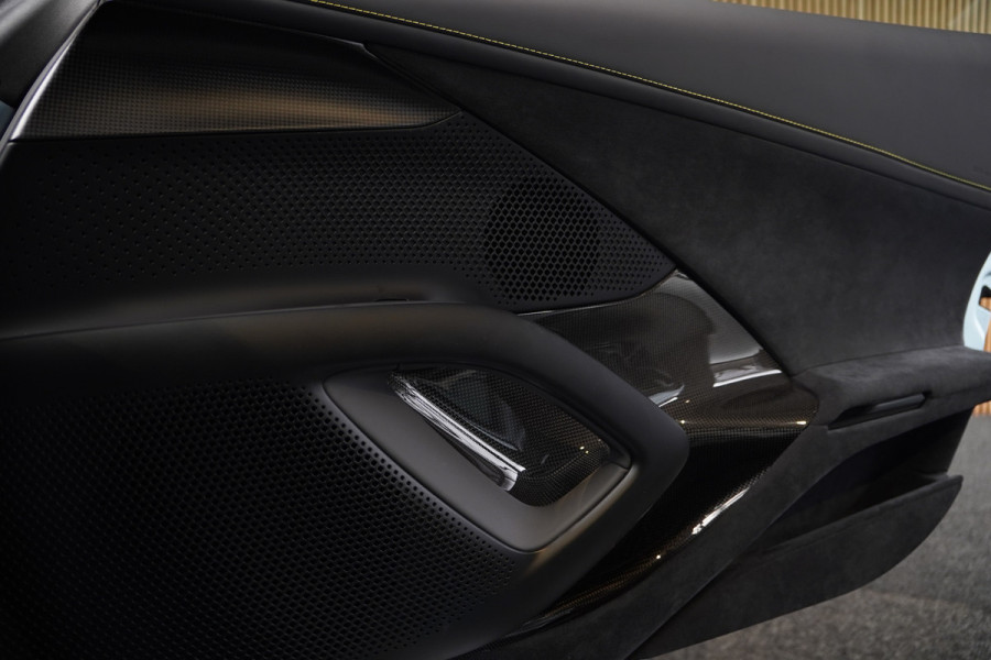 Ferrari 12Cilindri 6.5 V12 Full Carbon Lift Panorama