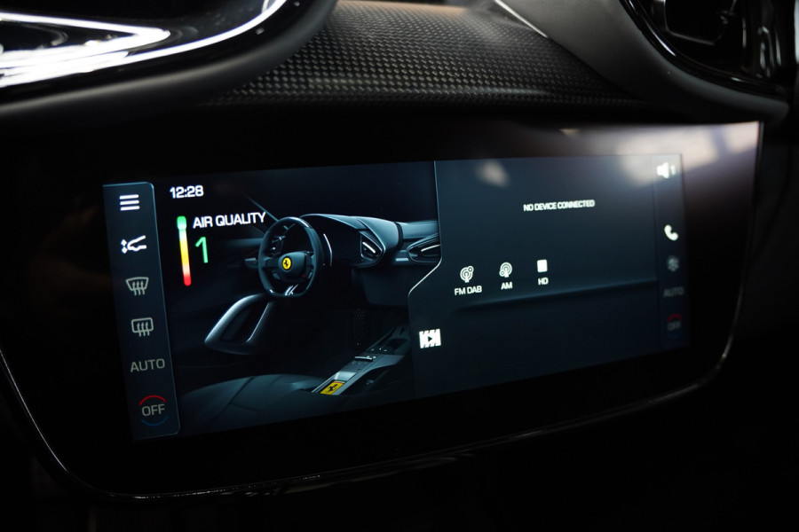 Ferrari 12Cilindri 6.5 V12 Full Carbon Lift Panorama
