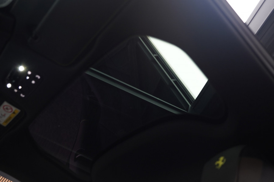 Ferrari 12Cilindri 6.5 V12 Full Carbon Lift Panorama