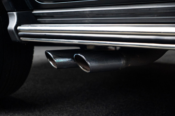 Mercedes-Benz G-Klasse 63 Navi Burmester Leer 360 Camera PTS Massage Schuif (kantel) dak Memory seats Stoelventilatie Stoelverwarming Climate voor en achter Distronic+ Trekhaak