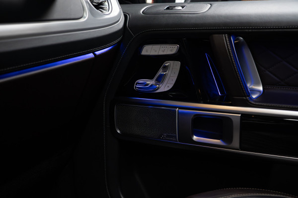 Mercedes-Benz G-Klasse 63 Navi Burmester Leer 360 Camera PTS Massage Schuif (kantel) dak Memory seats Stoelventilatie Stoelverwarming Climate voor en achter Distronic+ Trekhaak