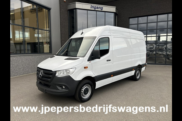 Mercedes-Benz Sprinter 317 CDI L2 H2 Pro Facelift / MBUX / Navigatie / Camera / Cruise control / Airco / 270 Graden achterdeuren