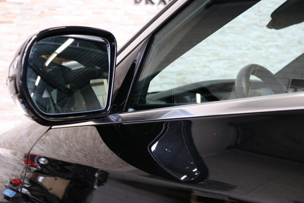 Mercedes-Benz E-Klasse 200 Business Solution AMG | PANO | SFEERVERLICHTING | LED | NL AUTO | NAP |