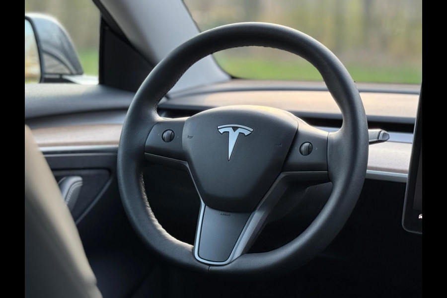 Tesla Model 3 Standard RWD Plus, autopilot, full self -driving, panoramadak, leder