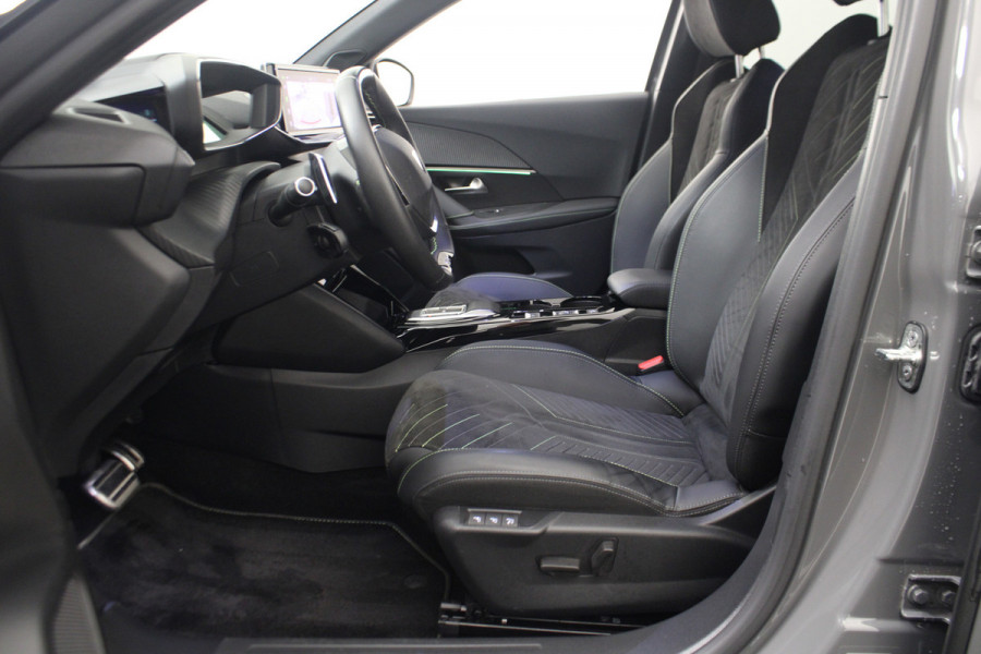 Peugeot 2008 1.2 PureTech 130 GT |Massage|Stoelverw.|
