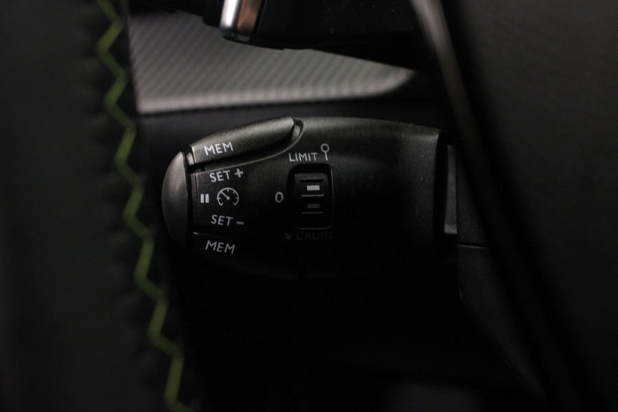 Peugeot 2008 1.2 PureTech 130 GT |Massage|Stoelverw.|