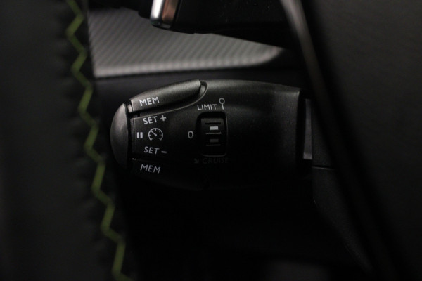 Peugeot 2008 1.2 PureTech 130 GT |Massage|Stoelverw.|