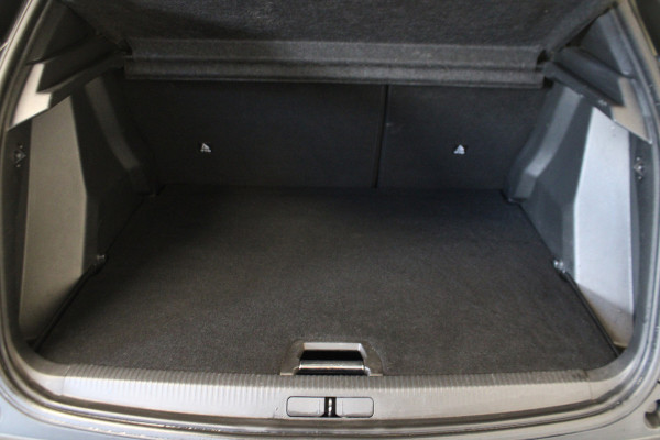 Peugeot 2008 1.2 PureTech Allure |Navi|Camera|