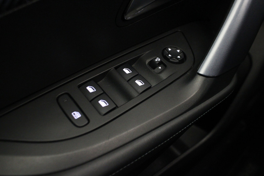 Peugeot 2008 1.2 PureTech Allure |Navi|Camera|