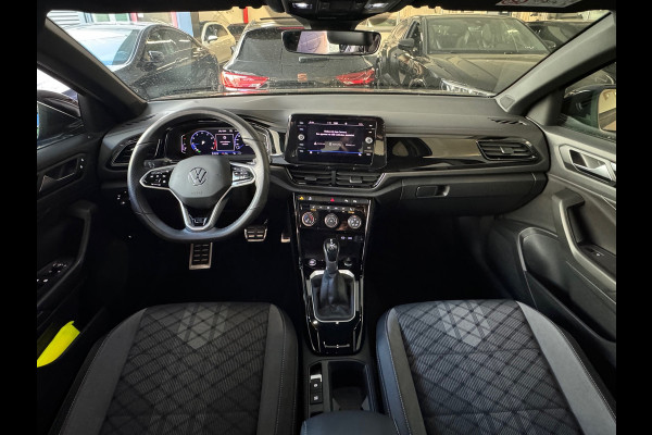 Volkswagen T-Roc 1.5 TSI R-Line Keyless|Camera|IQ|ACC|CarPlay