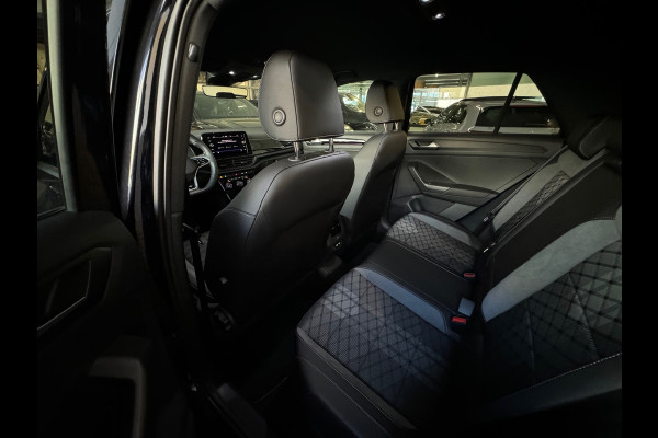 Volkswagen T-Roc 1.5 TSI R-Line Keyless|Camera|IQ|ACC|CarPlay