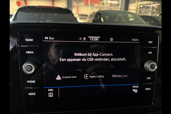 Volkswagen T-Roc 1.5 TSI R-Line Keyless|Camera|IQ|ACC|CarPlay
