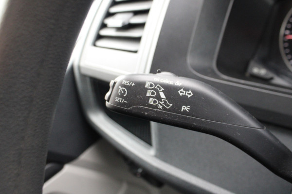 Volkswagen Transporter 2.0 TDI L1H1 Highline