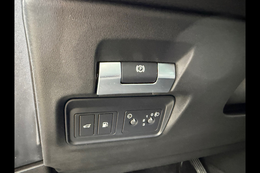 Land Rover Range Rover Evoque 1.5 P300e AWD BVA8 S 309 Pk / Navi / Cruise / Camera / Climate / Panoramadak / Voll Leder.