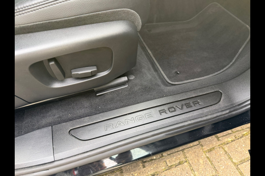 Land Rover Range Rover Evoque 1.5 P300e AWD BVA8 S 309 Pk / Navi / Cruise / Camera / Climate / Panoramadak / Voll Leder.