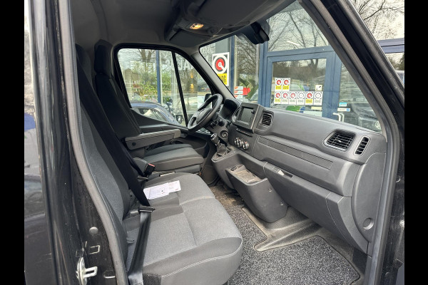 Renault Master T35 2.3 dCi 135 L1H1