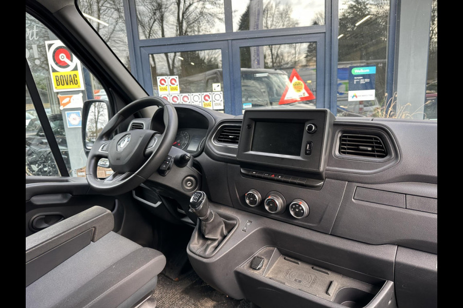 Renault Master T35 2.3 dCi 135 L1H1