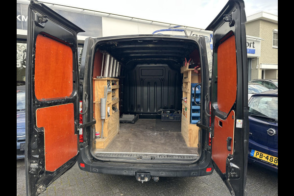 Renault Master T35 2.3 dCi 135 L1H1