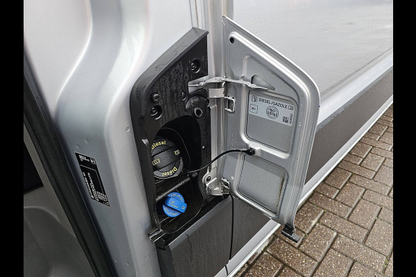 Volkswagen Crafter 35 2.0 TDI L4H3 Automaat CarPlay 3-Zits 140Pk Euro6 Camera 1e Eigenaar!