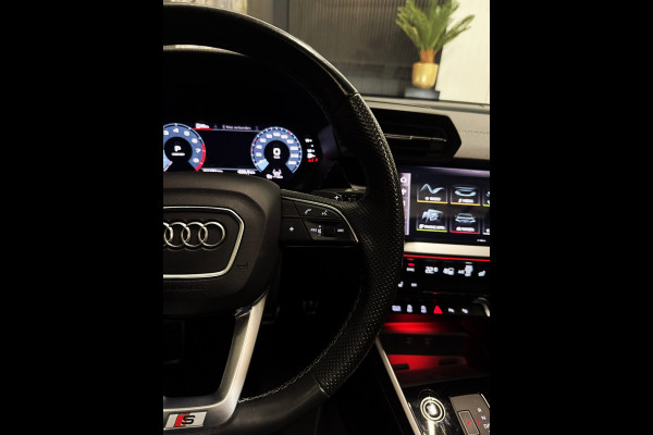 Audi A3 Limousine 35 TFSI Edition One 3x S-Line|PANO|AMBI LIGHTS|MATRIX|KEYLESS