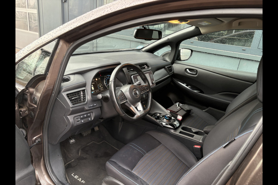 Nissan Leaf e+ N-Connecta 62 kWh 360CAMERA/KEYLESS/DODEHOEK/CARPLAY/WINTERPACK
