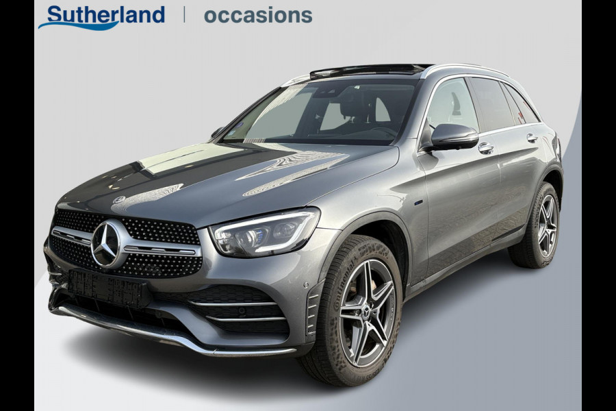 Mercedes-Benz GLC 300e 4MATIC AMG Line 320pk | PHEV | Panoramadak | Stoelverwarming | Burmeister | 360 Camera | Adaptive Cruise |