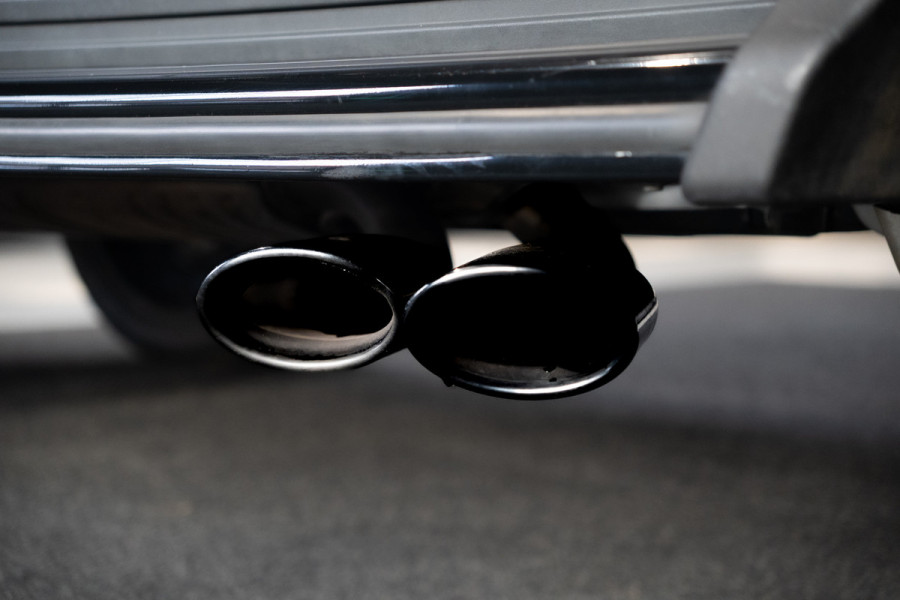 Mercedes-Benz G-Klasse 63 Navi Burmester Leer 360 Camera PTS Open dak Massage Distronic+ Memory seats Stoelventilatie Stoelverwarming Climate voor & achter Trekhaak