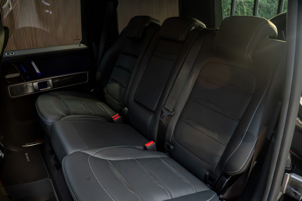 Mercedes-Benz G-Klasse 63 Navi Burmester Leer 360 Camera PTS Open dak Massage Distronic+ Memory seats Stoelventilatie Stoelverwarming Climate voor & achter Trekhaak