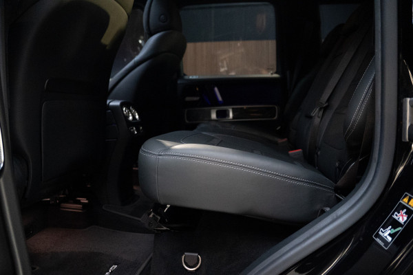 Mercedes-Benz G-Klasse 63 Navi Burmester Leer 360 Camera PTS Open dak Massage Distronic+ Memory seats Stoelventilatie Stoelverwarming Climate voor & achter Trekhaak