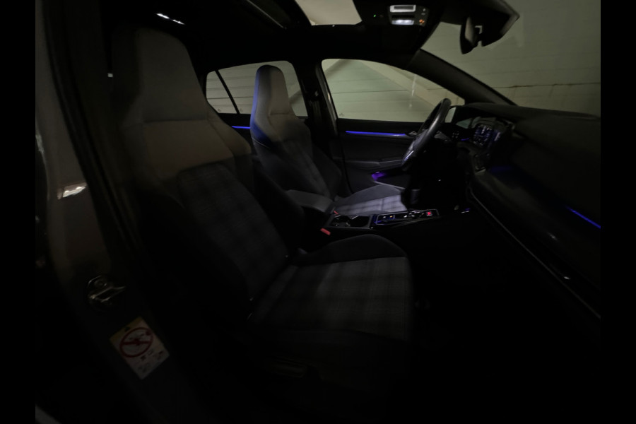 Volkswagen Golf 1.4 eHybrid GTE Pano|Sfeer|Mist|Camera|Dodehoek