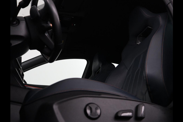 CUPRA Formentor 1.4 eHybrid VZ | 245pk | Leder | Stoelverwarming | 360 Camera | Carplay | Sfeerverlichting | Navigatie | Adaptive cruise | Memory | Keyless | Full LED | PHEV | Plug In