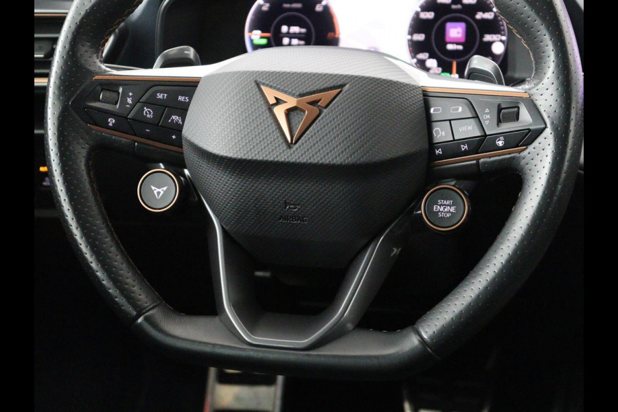 CUPRA Formentor 1.4 eHybrid VZ | 245pk | Leder | Stoelverwarming | 360 Camera | Carplay | Sfeerverlichting | Navigatie | Adaptive cruise | Memory | Keyless | Full LED | PHEV | Plug In