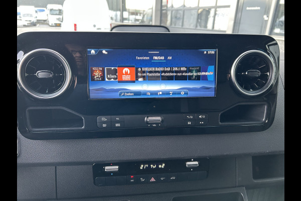 Mercedes-Benz Sprinter 317 CDI L2 H2 Pro Facelift / MBUX / Navigatie / Camera / Cruise control / Airco / 270 Graden achterdeuren