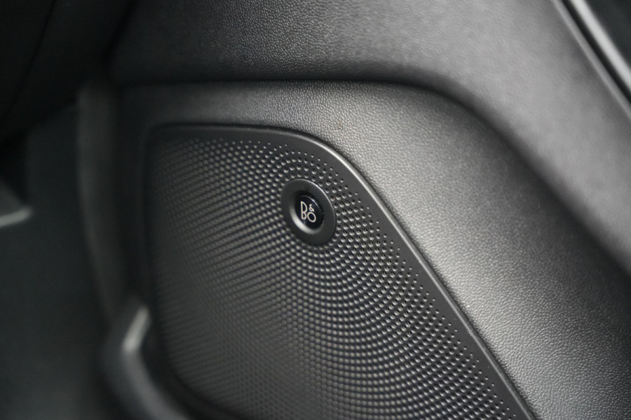 Ford Fiesta 1.5 EcoBoost ST-3 Panoramadak Bang & Olufsen Dodehoek LED Stuurverw.