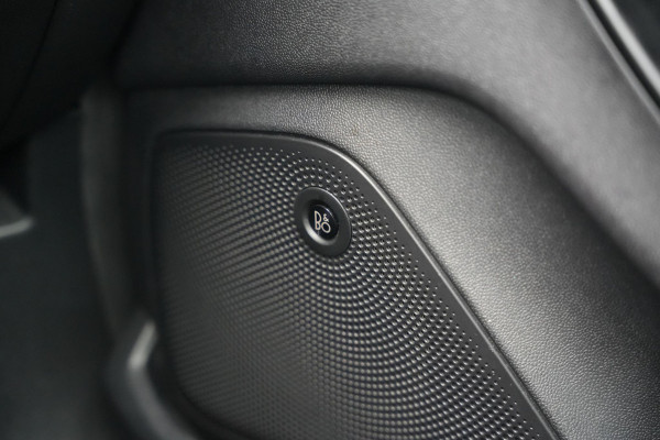 Ford Fiesta 1.5 EcoBoost ST-3 Panoramadak Bang & Olufsen Dodehoek LED Stuurverw.