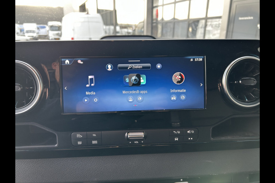 Mercedes-Benz Sprinter 317 CDI L2 H2 Pro Facelift / MBUX / Navigatie / Camera / Geveerde stoel / Cruise control / Airco / 270 Graden achterdeuren