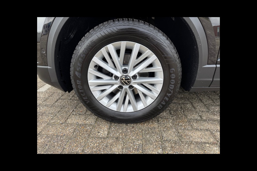 Volkswagen T-Roc 1.5 TSI Automaat,Virtueel,Navigatie-Camera-Carplay,Cruisecontrol,stoelverwarming