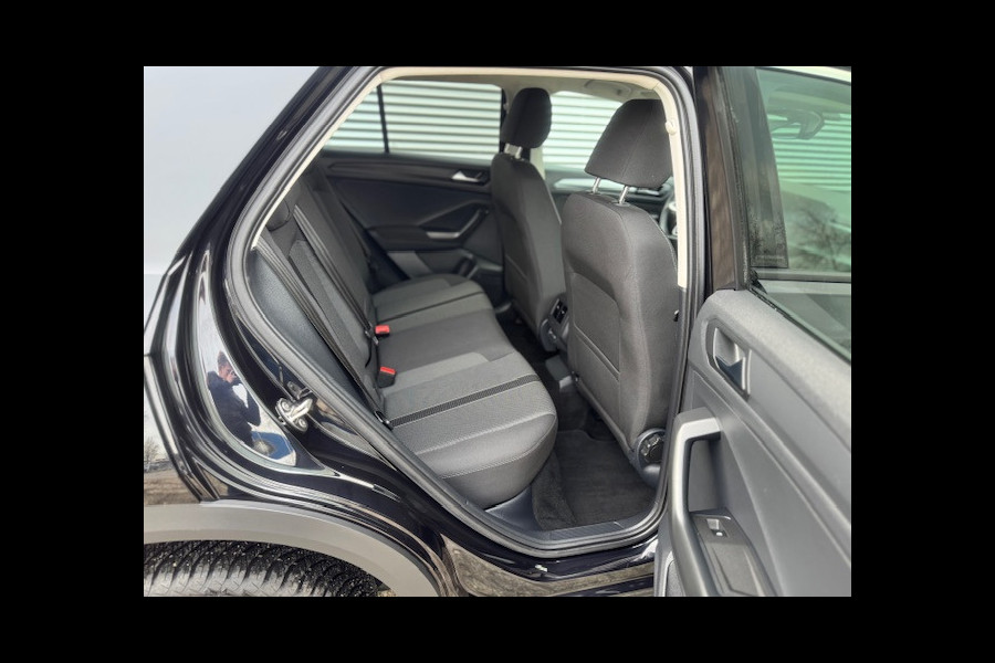Volkswagen T-Roc 1.5 TSI Automaat,Virtueel,Navigatie-Camera-Carplay,Cruisecontrol,stoelverwarming