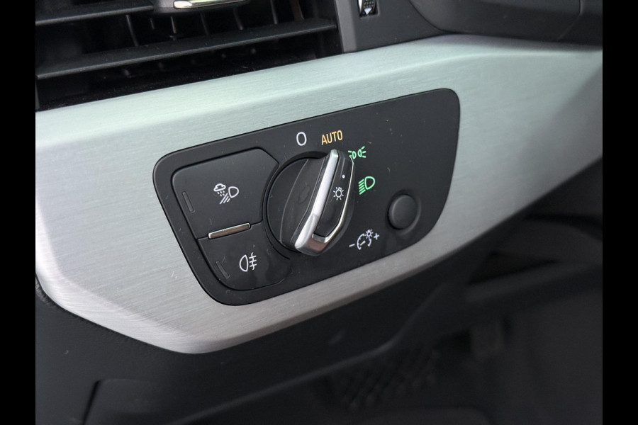 Audi A5 Coupé 40 TFSI S edition | S LINE IN- EN EXTERIEUR | TOPSTAAT! | 20 INCH| LEER| CAMERA| STOELVERWARMING| MATRIX LED| QUANTUM GRIJS