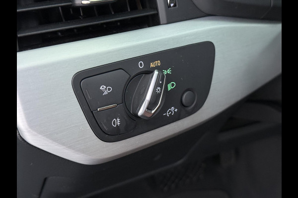 Audi A5 Coupé 40 TFSI S edition | S LINE IN- EN EXTERIEUR | TOPSTAAT! | 20 INCH| LEER| CAMERA| STOELVERWARMING| MATRIX LED| QUANTUM GRIJS