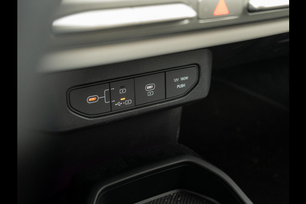Kia EV4 Fastback GT-Line Business Edition 81.4 kWh Stoel+stuurverwarming | GT-Line interieur | Navigatie | LMV | Carplay | unieke kleur!
