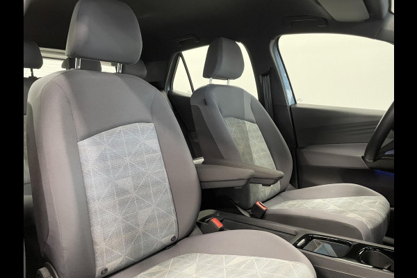 Volkswagen ID.3 Pro 58 kWh Airco ECC Navi Carplay PDC VA+ Camera Full LED Adaptive Cruise Control 18" LM Velgen Stoel/Stuurwielverwarming